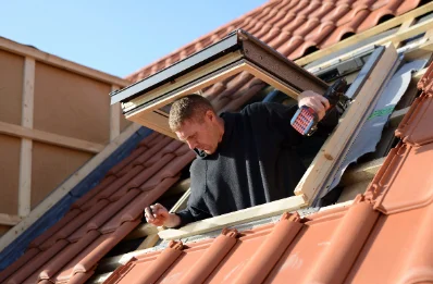 Pose de fenêtres de toit Velux à Réguiny